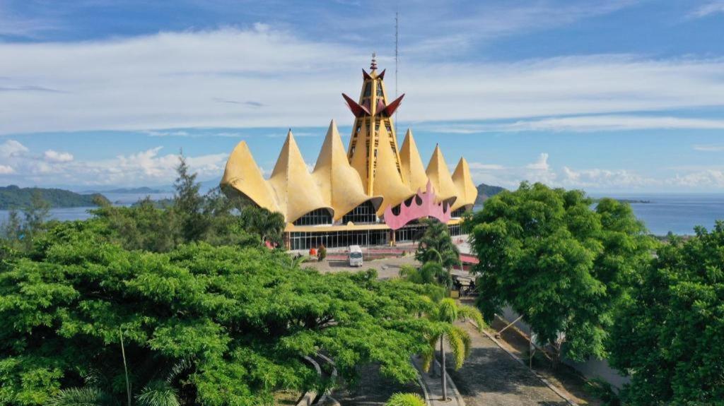 Asoka Luxury Hotel Bandar Lampung Eksteriør bilde