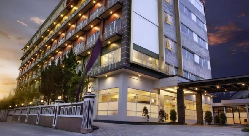 Asoka Luxury Hotel Bandar Lampung Eksteriør bilde
