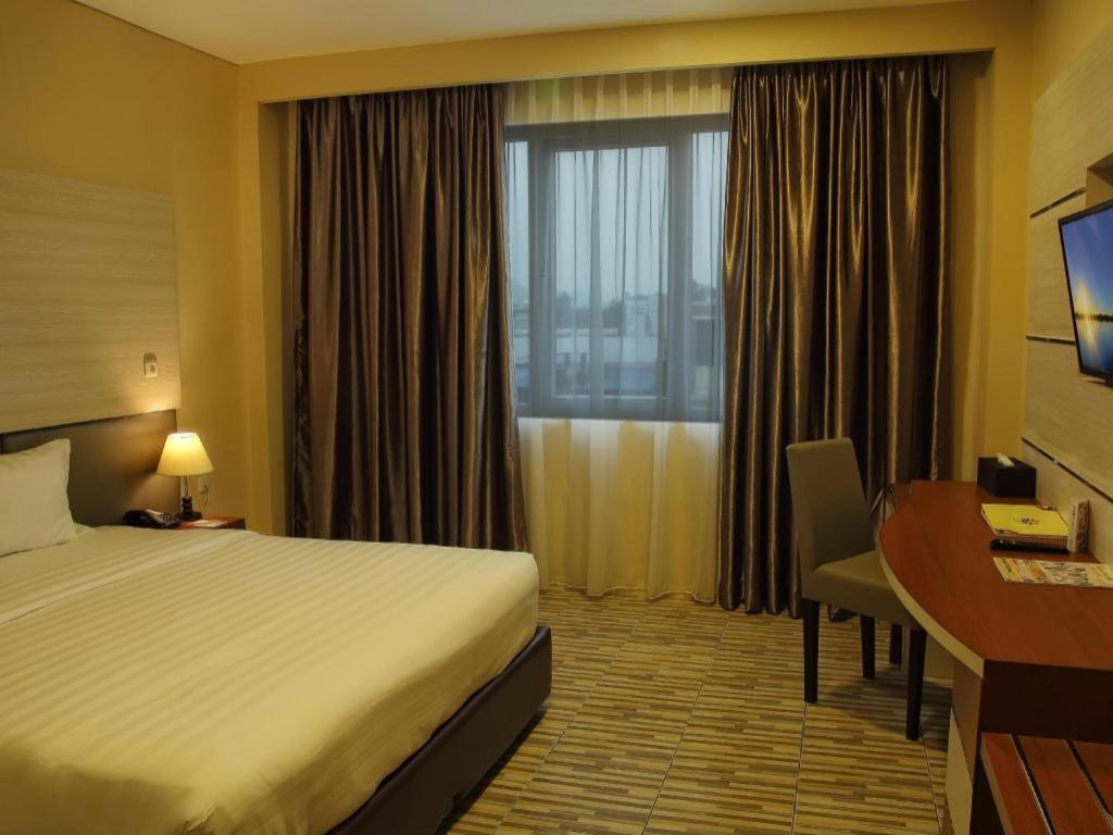Asoka Luxury Hotel Bandar Lampung Eksteriør bilde