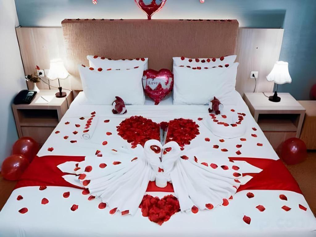 Asoka Luxury Hotel Bandar Lampung Eksteriør bilde