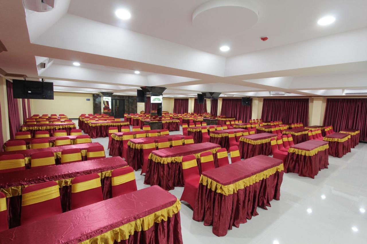 Asoka Luxury Hotel Bandar Lampung Eksteriør bilde